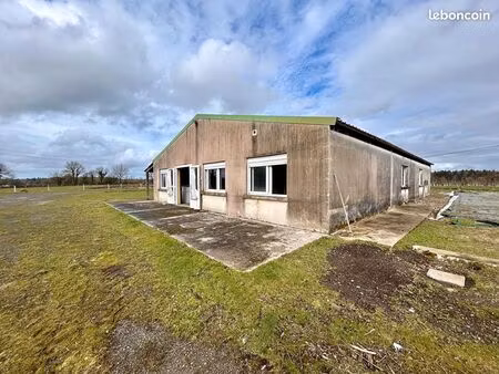 local 234 m² epiniac