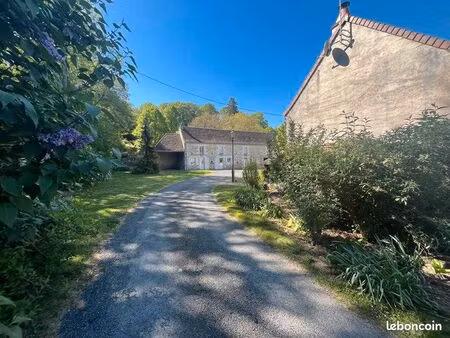 ferme 12 pièces 340 m²