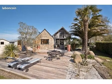 longère 6 pièces 183 m²