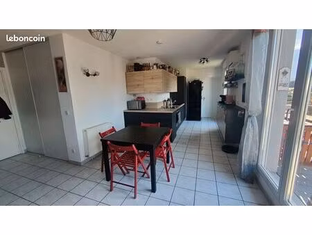 appartement t3 duplex avec terrasse - eybens (proche odyssée)