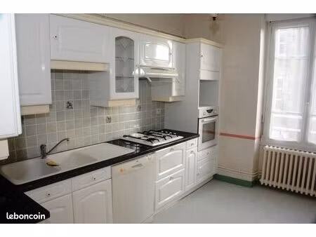 appartement 3 ch centre fougères proche hôpital