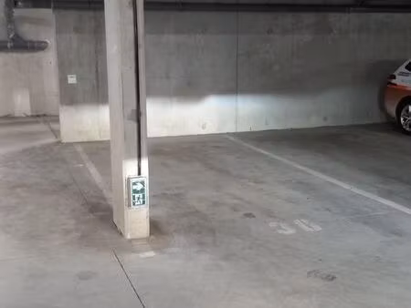 parking residence cocoon st jacques de la lande