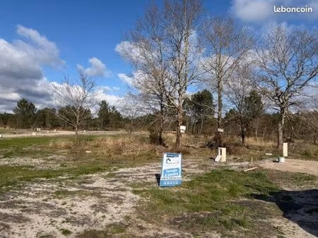 terrain 601 m² parentis en born