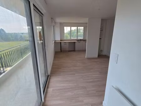 appartement non meublé – 42 8 m2 - au premier étage d’une maison rénovée- n°12