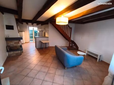 maison de bourg à étage avec dépendance à étage aménageable