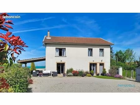maison 4 pièces 151 m²