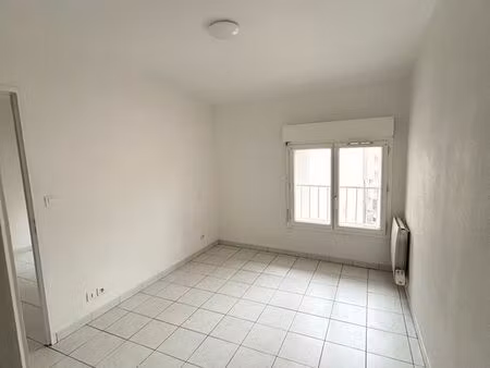 t2 33 m2 à louer bédarieux