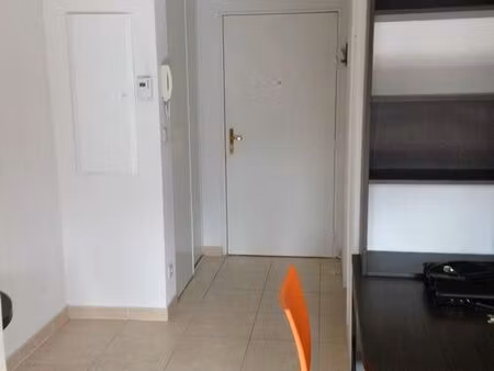 studio lumineux - montpellier pour stagiaires
