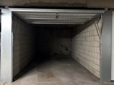 garage couvert box fermé 14m2