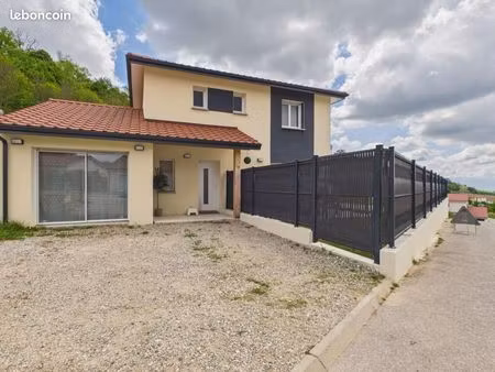 maison 5 pièces 122 m²