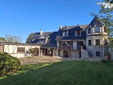maison 7 pièces 163 m²