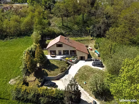 maison 6 pièces 155 m²