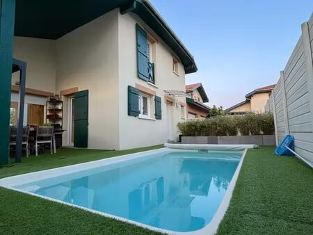 maison 3 chambres avec piscine centre bourg