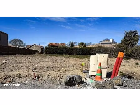 terrain 360 m² saint hilaire de chaleons