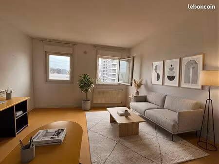 studio 1 pièce 22 m²