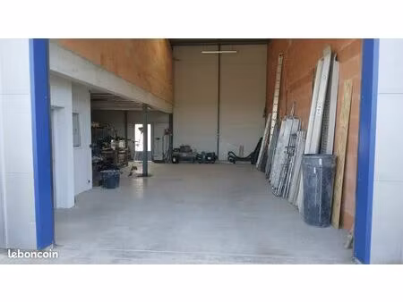local d'activité entrepôt 125 m2 gigean