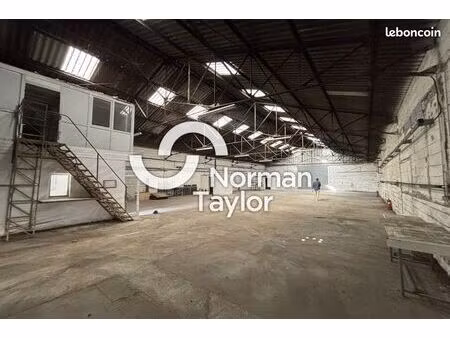 local d'activité 450 m²