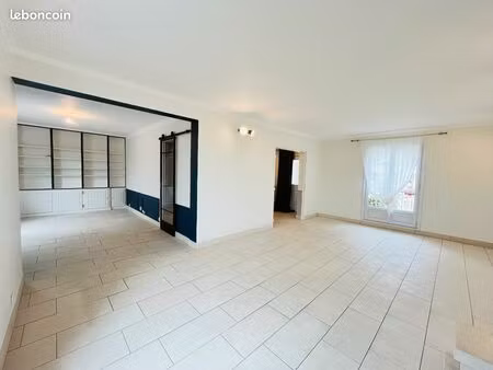 maison de famille 7 pièces  mitoyenne