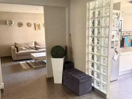 appartement 97 m² | traversant | 3 chambres | balcons