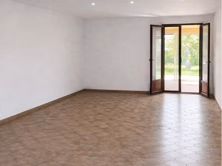 bureau de santé à louer