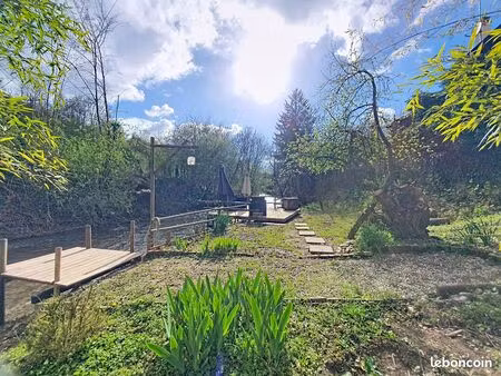 propriété 5 pièces 97 m²