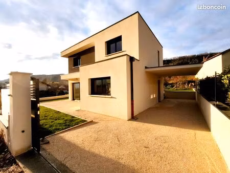 villa neuve re2020