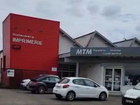 a louer : local industriel dax 850m² - 2000 euros/mois
