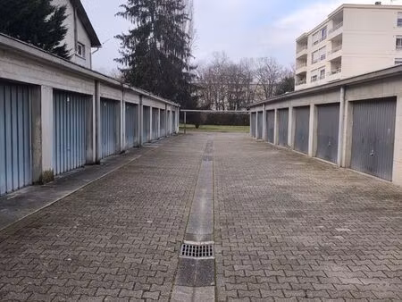 garage 18m2 secteur champaret