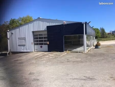 vends bâtiment commercial