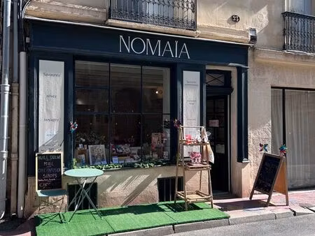 local quartier historique ecusson