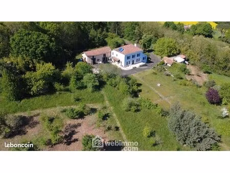 maison 8 pièces 263 m²