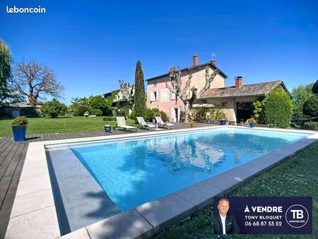 propriété 14 pièces 456 m²