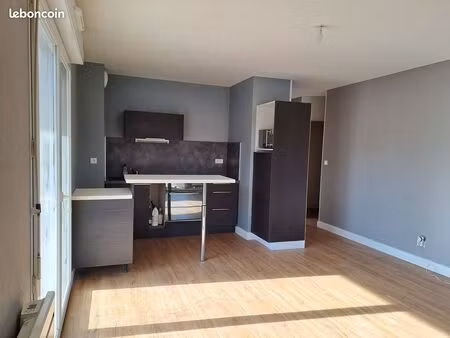 appartement 2 pièces 43 m2 et garage