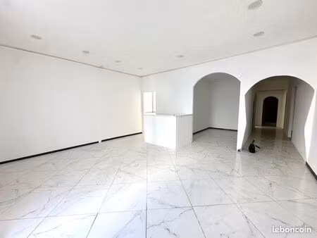 local commercial – 73 m² – centre-ville de béziers – axe passant