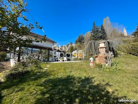 maison 5 pièces 145 m²