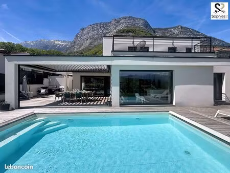 maison 4 pièces 163 m²