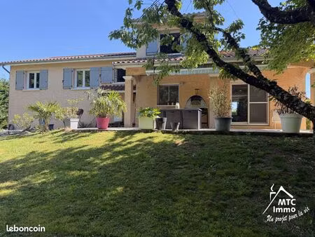 maison 7 pièces 158 m²