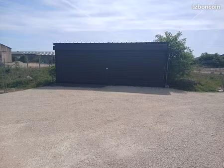 box garde-meuble garage parking stockage 30 m2 au sol