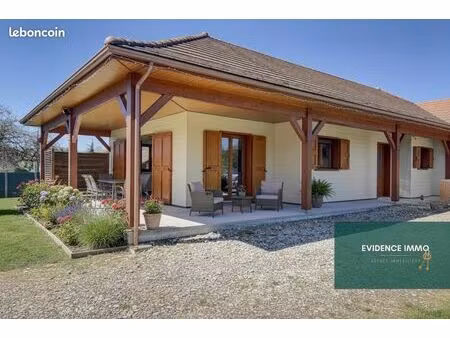 maison 3 pièces 130 m²