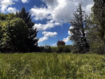 terrain 650 m² saint-cyr-les-vignes