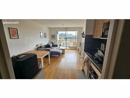 t2 lumineux & moderne – 44 m² – cœur de l'île de nantes