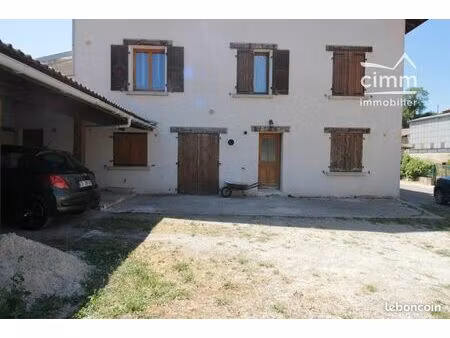 appartement 4 pièces 113 m²
