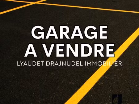 parking/box 15 m² riorges