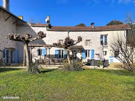 gîte 13 pièces 472 m²