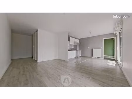 appartement 3 pièces 64 m²