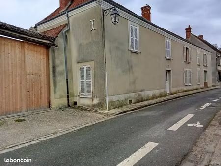 maison a vendre a boynes (hors agence)
