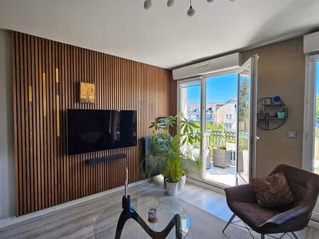 t2 rénové 45 m² avec balcon et box – calme – saint-jean-le-blanc