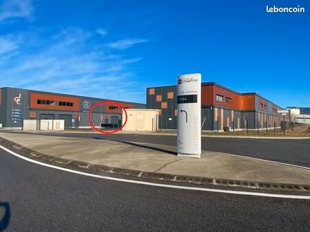 local d'activite 194 m² aoste