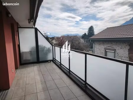 appartement 3 pièces 64 m²