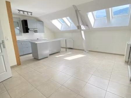 appartement 3 pièces 61 m²